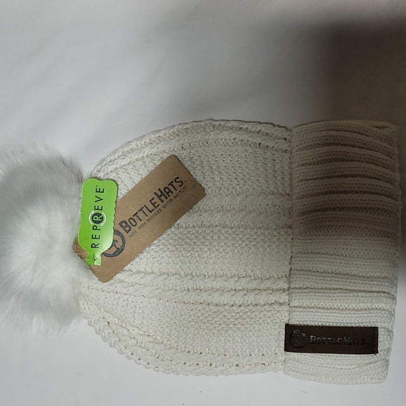 WOMENS TOQUE made from recycled bottles - Picture 1 of 1